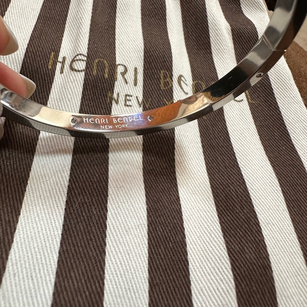 Henri Bendel pink crystal bracelet - Picture 4 of 5